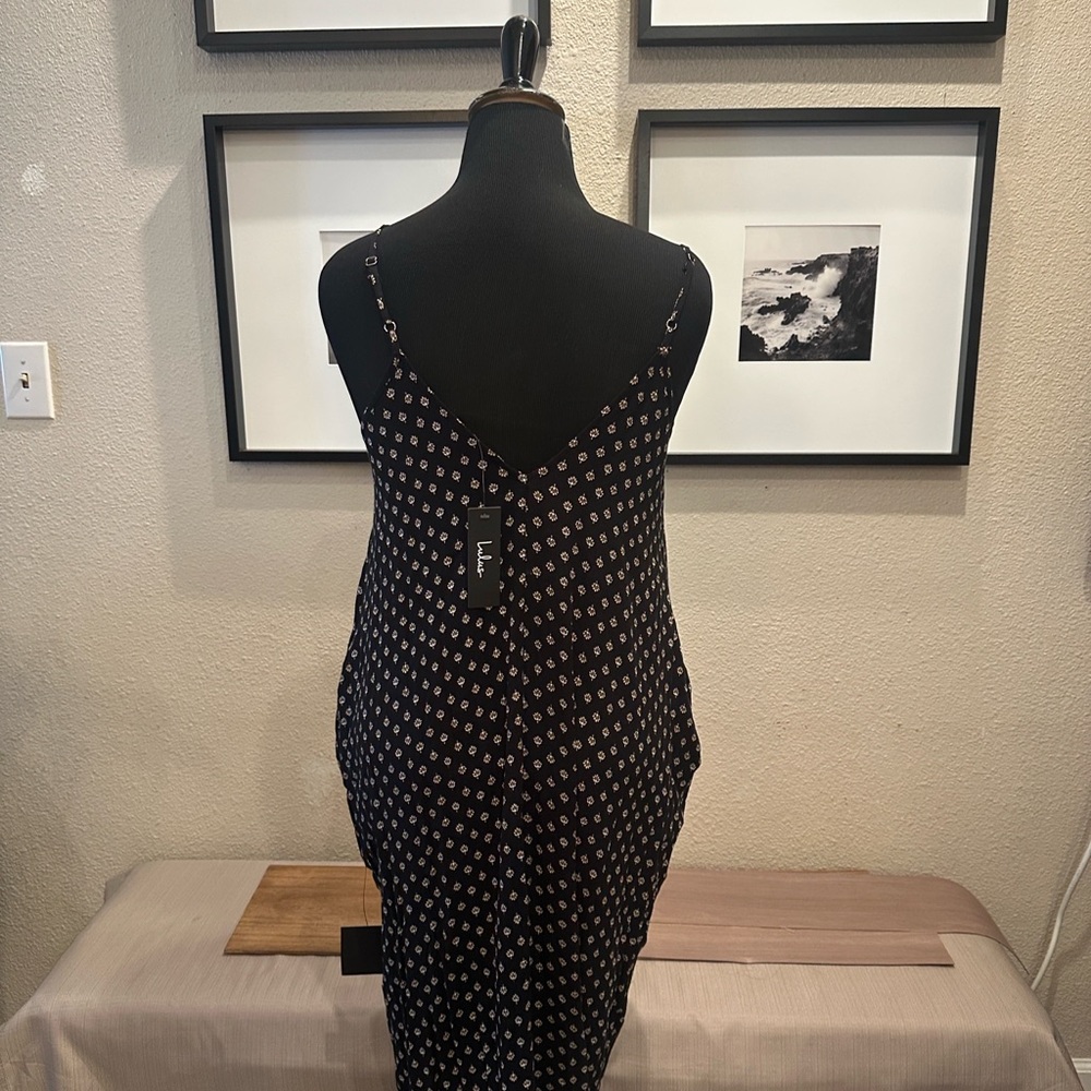 Lulus
Yours Tule Black Floral Print
Maxi Dress new with tags, never worn. s/m - Picture 4 of 6